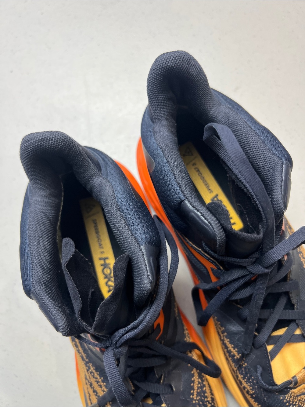 HOKA Speedgoat 5 Mid GTX Hiking Boots - Men's 11.5D - Picture 9 of 13